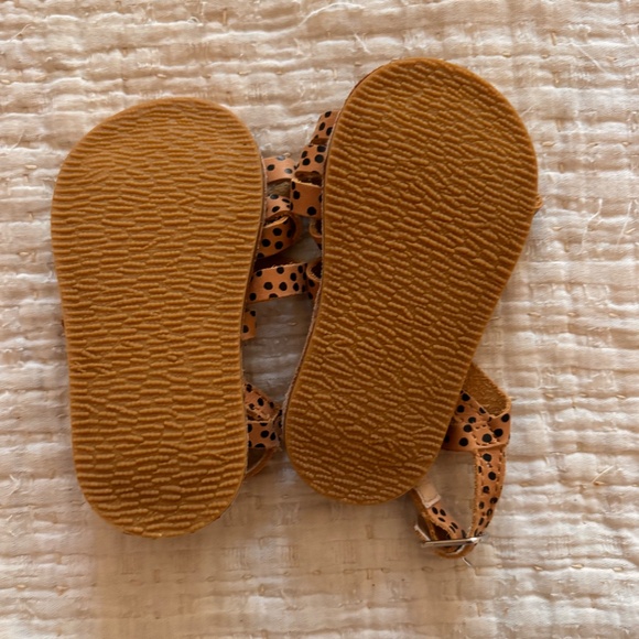 Piper Finn Baby Girl Leopard Print Sandals - Picture 3 of 3